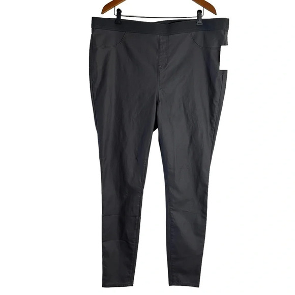 Fashion to Figure Gray Pleated Skinny Pants Size 3X Pull On Elastic Waist Office - Picture 1 of 5